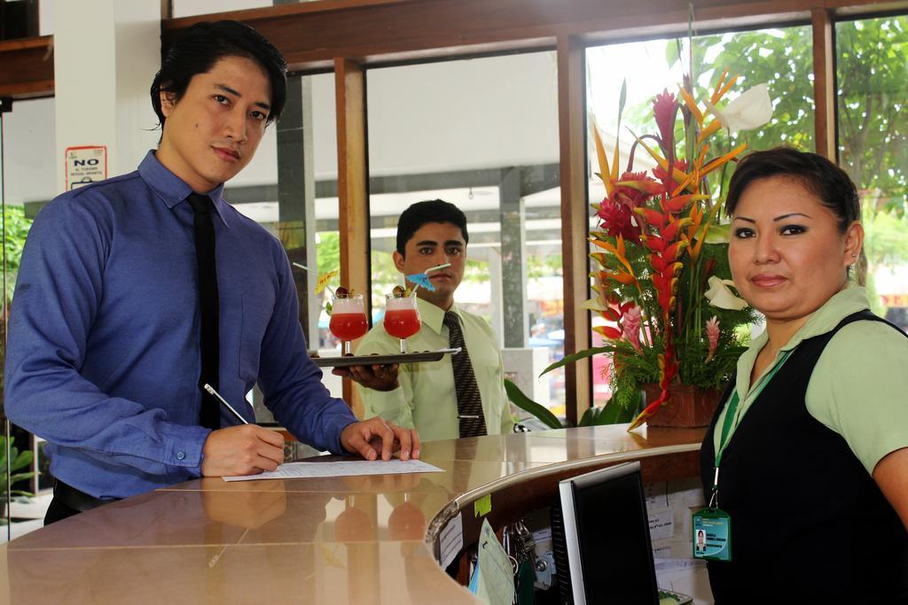 Hotel Sol Del Oriente Pucallpa Kültér fotó